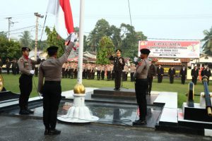 Kapolres Kampar Gelar Upacara Sumpah Pemuda Ke-95 Di Halaman Mapolres Kampar.