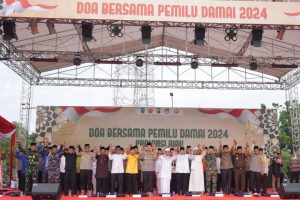 Ustad Das’ad Latif Hadiri Doa Bersama Pemilu Damai Polda Riau, Minta Jaga Persatuan & kesatuan.
