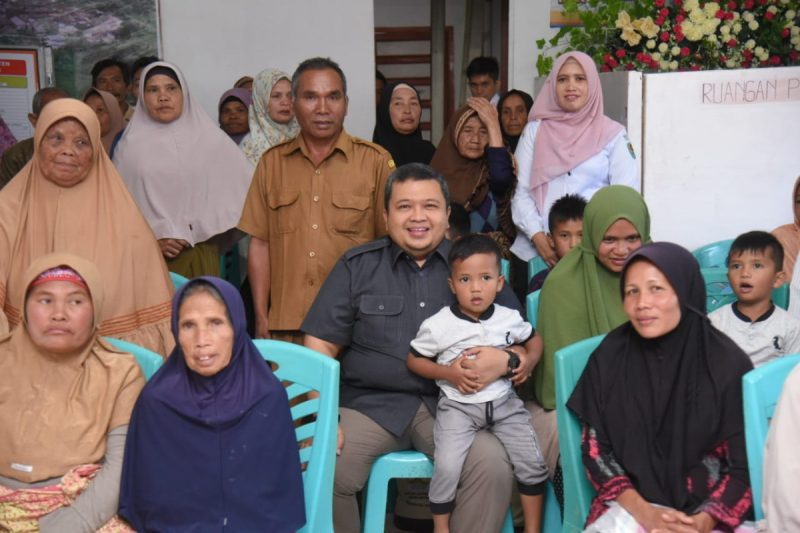 Bupati Tapsel Sebut Manfaatkan Bulan Ramadan Untuk Memperbanyak Sedekah