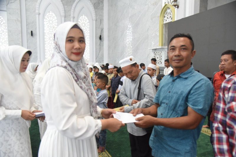 Tingkatkan Imtaq di Bulan Ramadan 1445 H, DWP Gelar Pengajian Bersama Sekaligus Pemberian Tali Asih