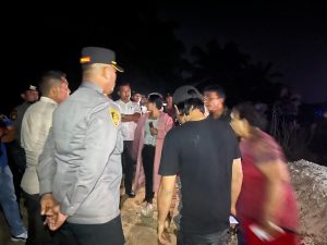 Kompi II Siaga Polres Rokan Hilir Lakukan Pengaman Aksi Massa Duduki Rumah dan Lahan 500 Ha di Pematang Ibul
