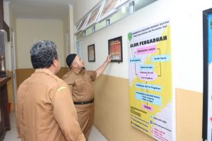 Masuk Kerja Pasca Cuti Lebaran, Bupati Tapsel Lakukan Kunjungan Ke Beberapa OPD
