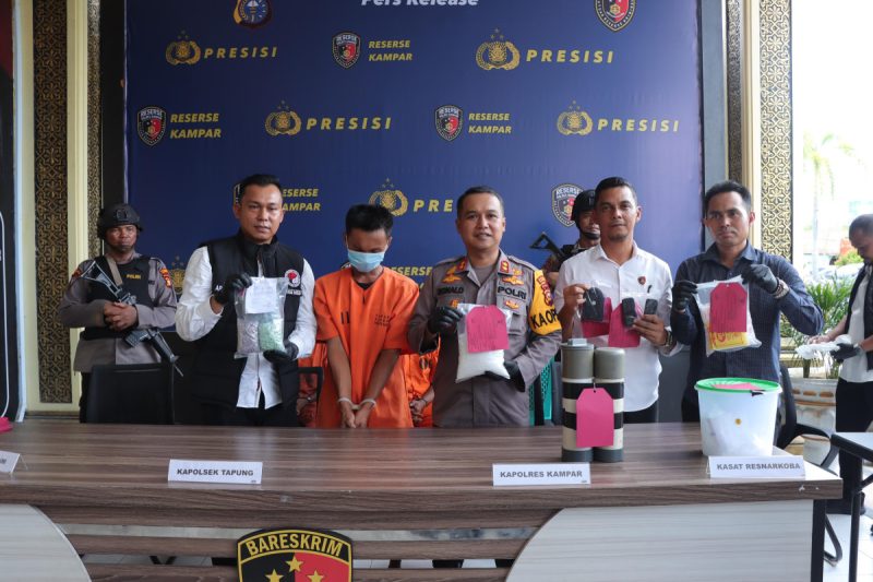 Kapolres Kampar Ekpos Penangkapan Shabu 802,04 Gram dan Pil Ekstasi 2694 butir