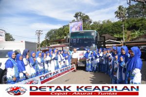 31 Peserta Jemaah BKMT Di Lepas Oleh Bupati Tapsel Melaksanakan Kunjungan Silaturahim Ke Palas