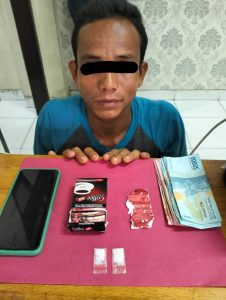 Tim Opsnal Satres Narkoba Polres Siak Amankan Satu Orang Pria Diduga Pelaku Penyalahgunaan Narkotika.