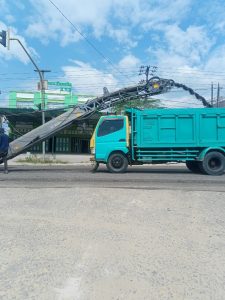 Diduga Kerukan Aspal Bekas Jalan Lintas Riau-Sumut di perjual belikkan Kepada Warga