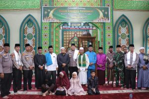 Polres Pelalawan Giatkan Sholat Subuh Keliling Harmoni di Masjid Tunggal An-Naafi Desa Kemang
