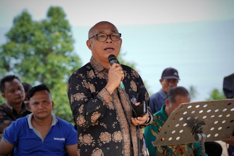 Sekda Nisel Hadiri Acara Peletakan Batu Pertama Pembangunan Gedung Pastoran