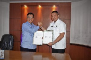 Kadis Kominfo Nisel Tanda Tangani PKS Dengan RRI Gunung Sitoli