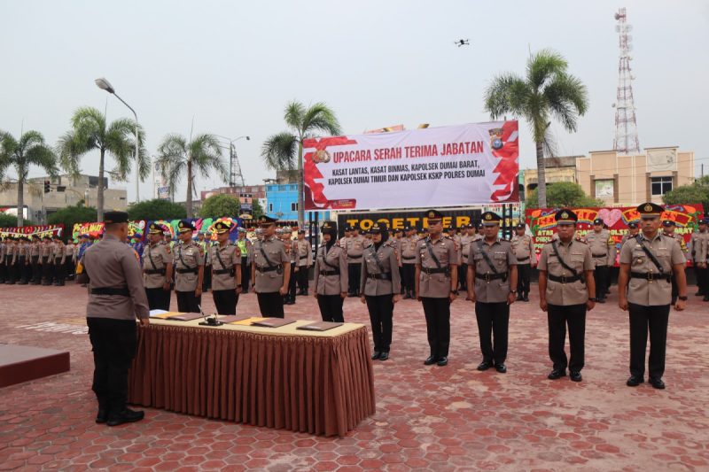 Kapolres Dumai Pimpin Upacara Sertijab Beberapa Personil