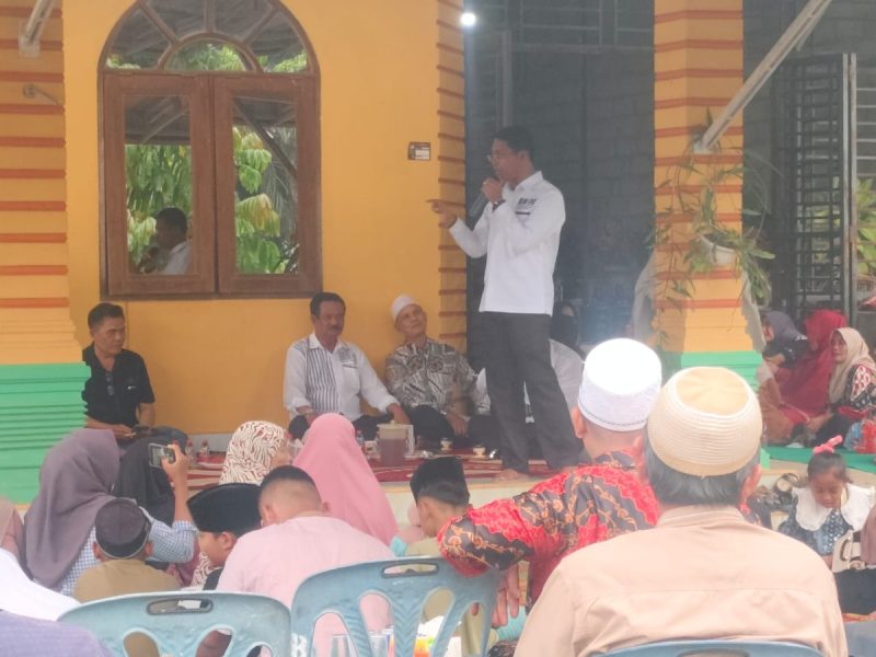 Calon Wakil Bupati Rohil Jhony Charles Bersilaturahmi Kepada Masyarakat Paket F Bagan Sinembah