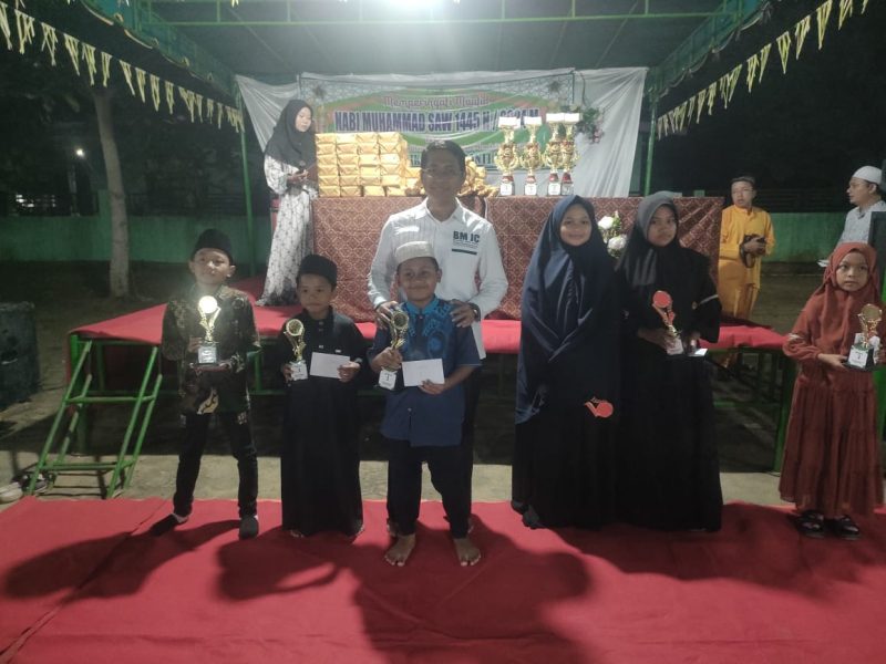 Jhoni Charles Hadiri Maulid Nabi Di Meranti Jaya