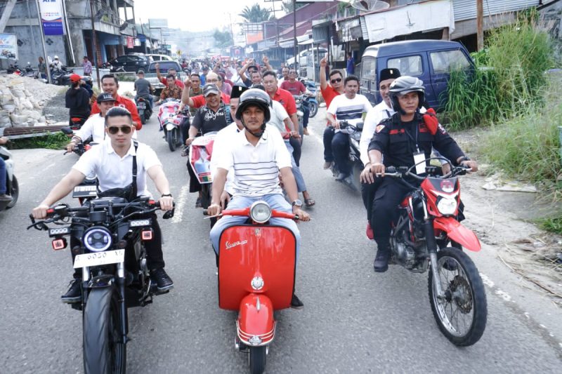 Usai Pengundian Nomor, Paslon Nomor Urut 1, Sokhi-Yusuf Naik Motor Bersama Simpatisan