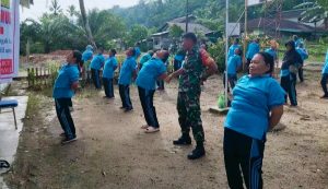 Babinsa Raih Hatinya Lansia Dengan Senam Bersama