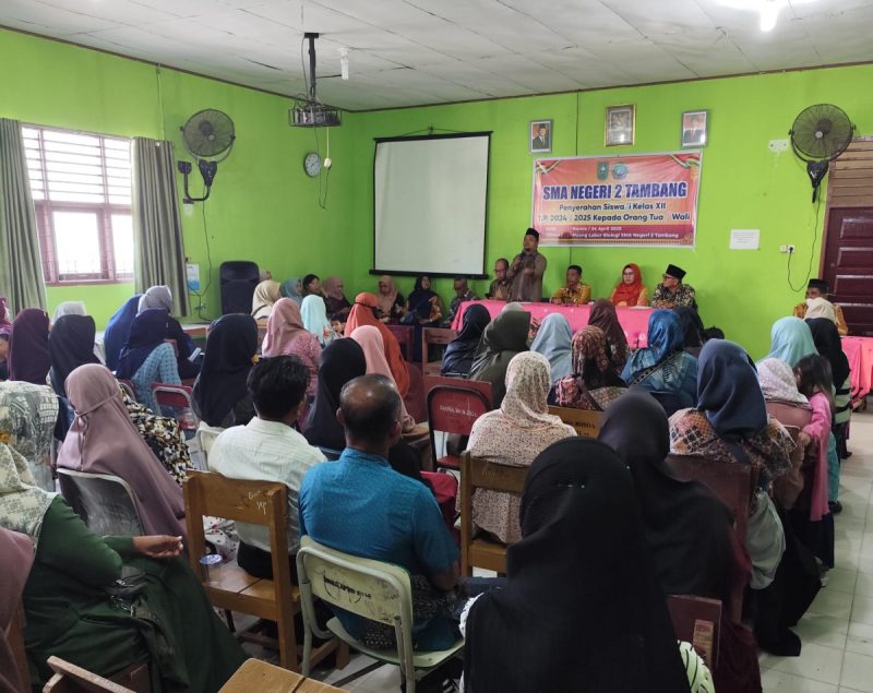 Serah Terima Siswa Kelas XII TP 2024/2025 SMAN 2 Tambang kepada Orang Tua Berlangsung Khidmat dan Penuh Makna