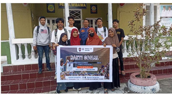 HIPMMAST Cabang Iqra Buru Laksanakan Kegiatan Bakti Sosial di Pasar Inpres Namlea