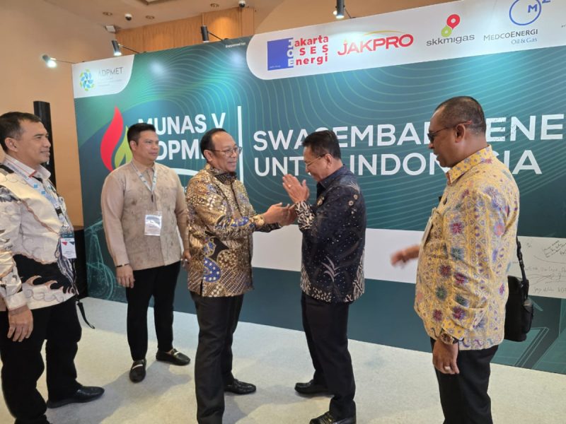 Hadiri Munas Asosiasi Daerah Penghasil Migas, Bupati Rohil Dorong Energi Terbarukan