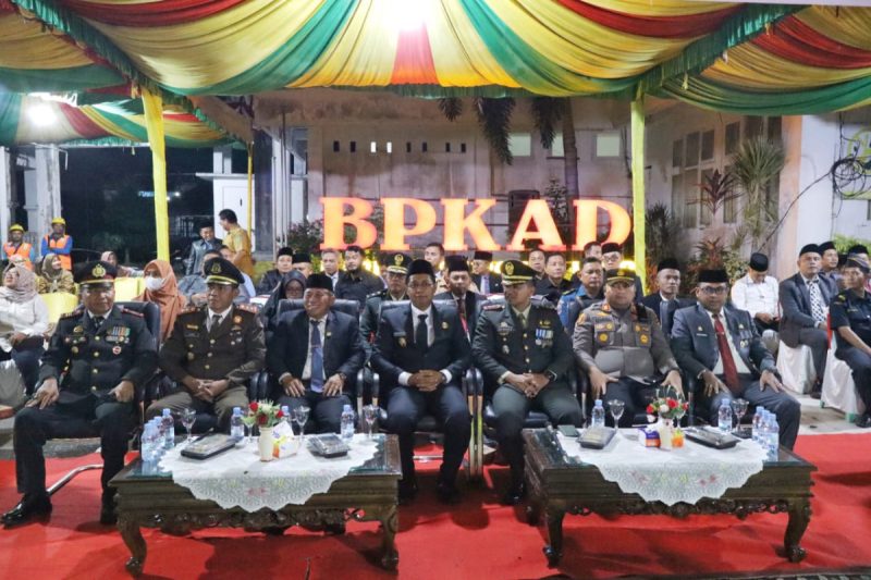 Wabup Rohil Jadi Inspektur Pawai Obor Malam Sabtu