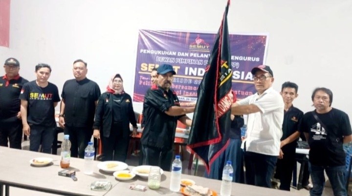 Anto Gandu Dikukuhkan Nahkodai DPP SEMUT Indonesia 2024-2029, Siap Genjot Musik Tradisional dan Dangdut Modern