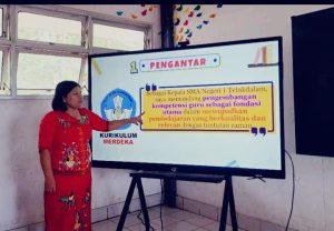 Refleksi Program Pengembangan Kompetensi Guru : SMA Negeri 1 Teluk Dalam Dorong Guru Adaptif Dan Inovatif